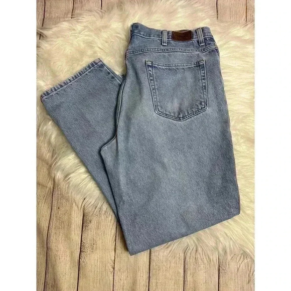 L.L. Bean Men's Relaxed Fit Light Wash Jeans 100% Cotton Size 36X30 - Picture 1 of 5